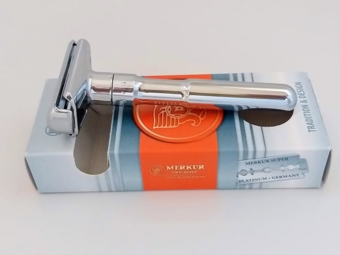 Merkur Futur adjustable safety razor on its box