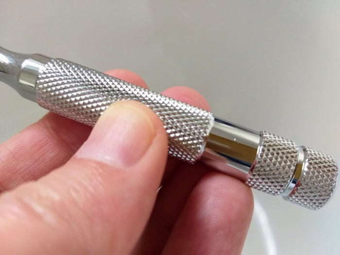 close up of Rockwell 6C knurled handle
