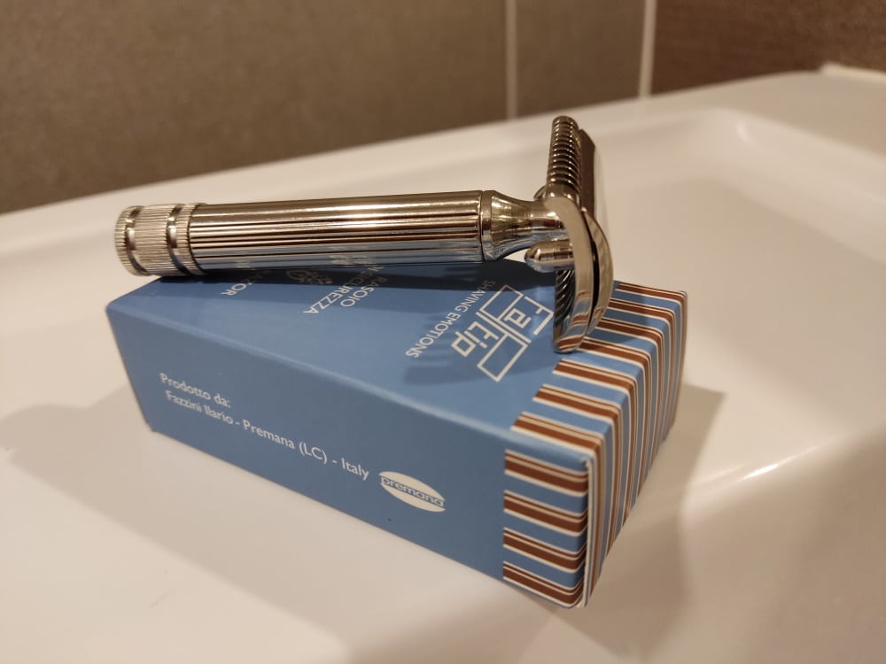 Fatip Grande open comb safety razor on its original box brand new