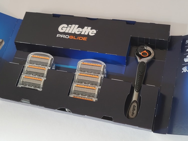 Gillette ProGlide razor and cartridges in display packaging