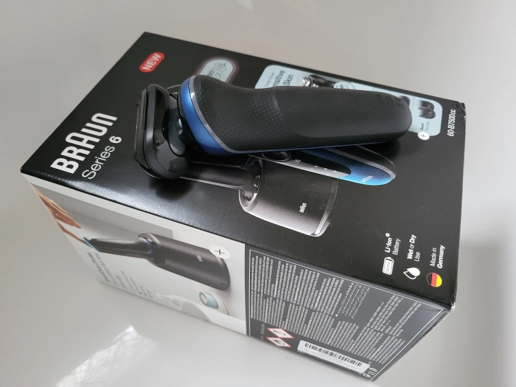 Braun Series 6 SensoFoil Shaver on its presentation box