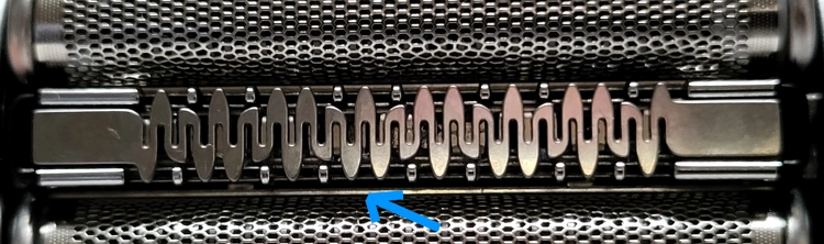 close up of Braun Series 8 8467cc shaving elements to identify skin guard