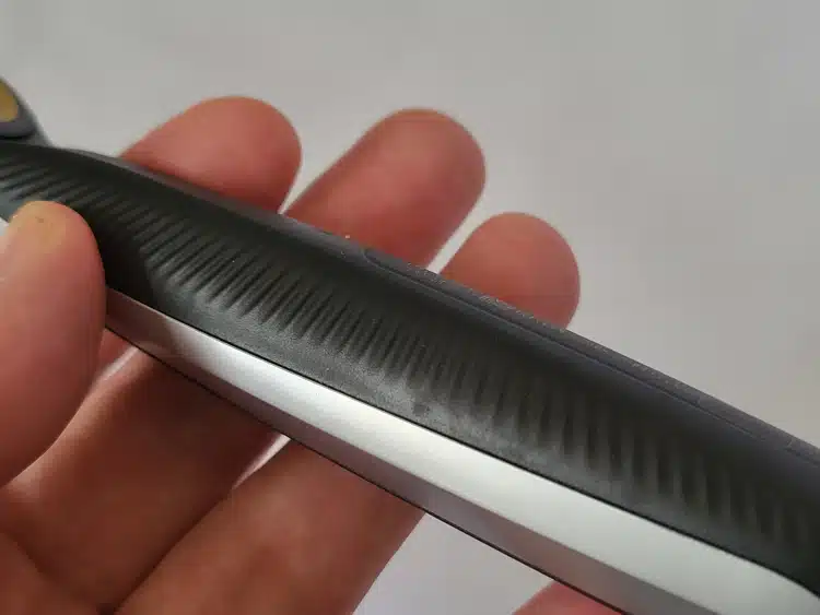 close up of GilletteLabs Heated razor rubberized handle