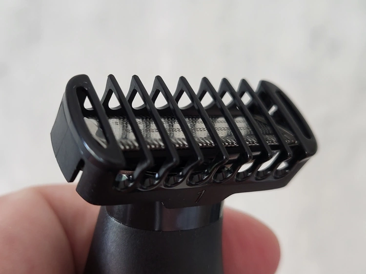 close up of Braun XT5 comb attached and ready to use