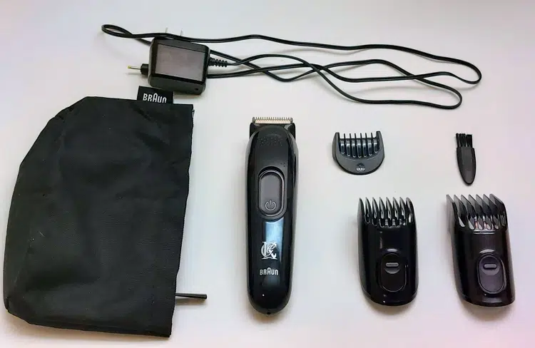 King C Gillette Beard Trimmer and all of its components laid out