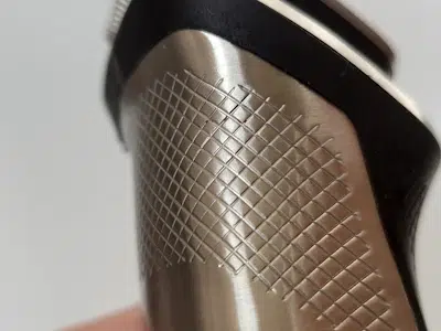 close up of metal area grip on the Philips Norelco Multigroom MG7750