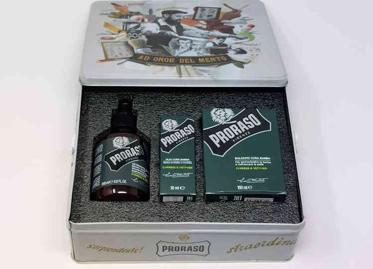Proraso beard care kit that contains beard wash