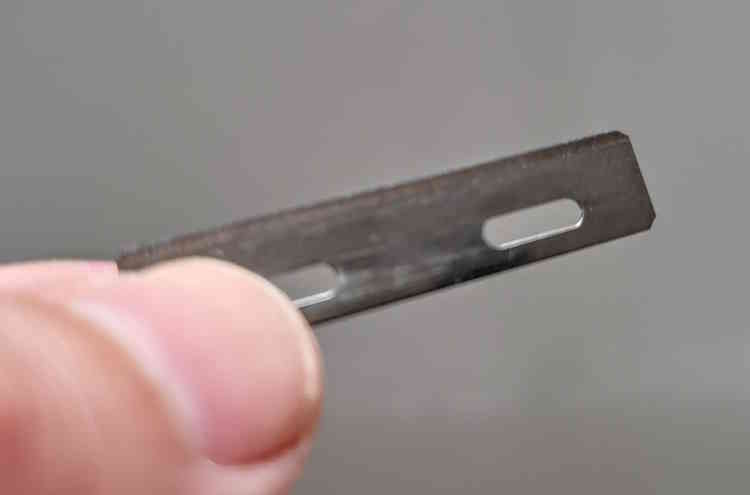 holding a Parker Adjustable blade