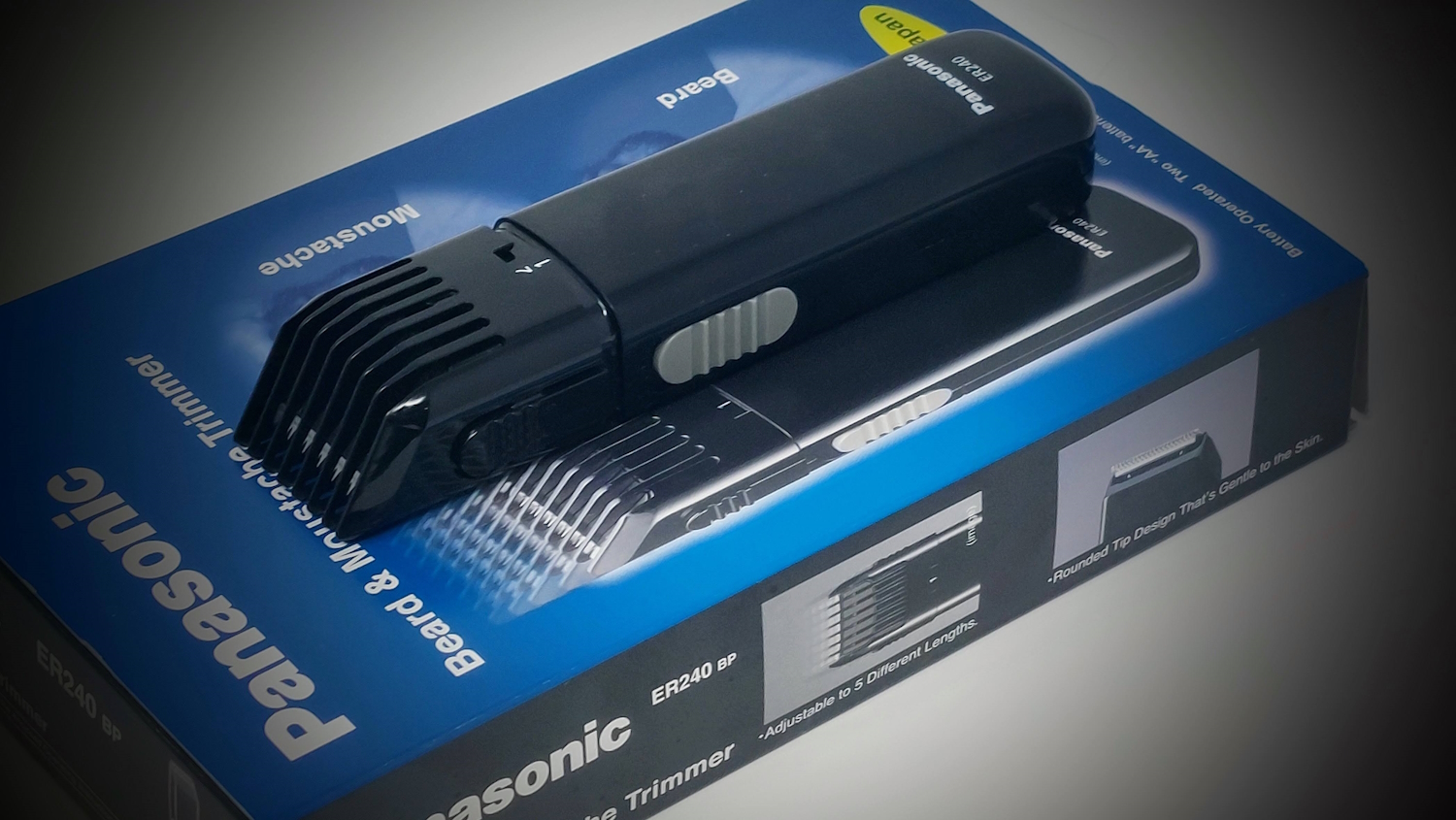 Panasonic ER240 trimmer on its box