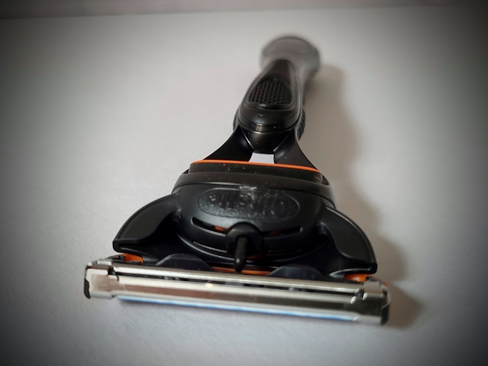 Gillette Fusion 5 blade facing forward