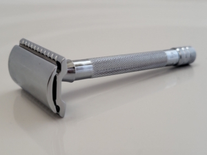 Top 5 Best Safety Razors for Beginners - Tested, Used & Reviewed