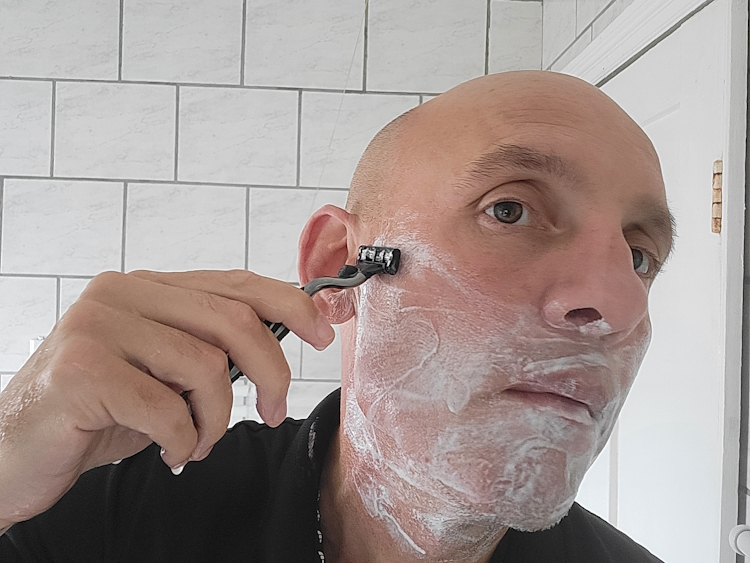 shaving with Bump Patrol shaving gel and mach3 razor