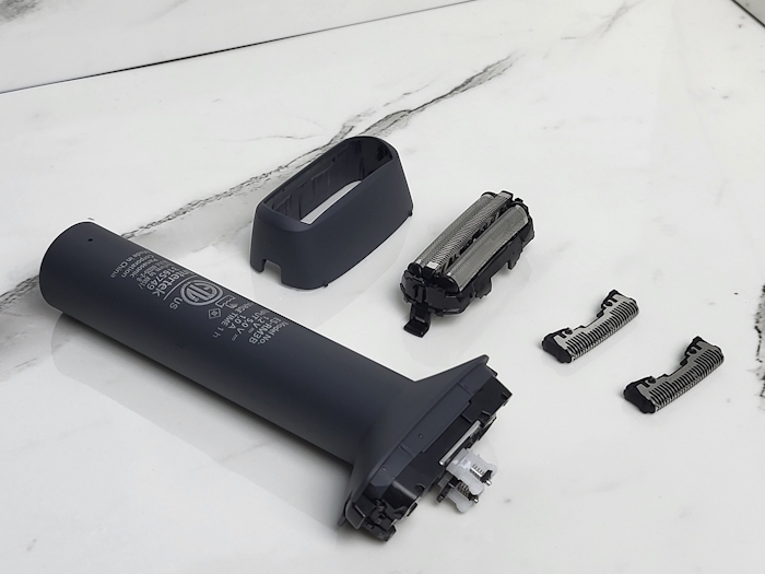 Panasonic ES-RM3B head and components separated from shaver
