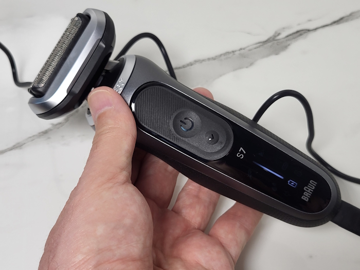 charging Braun Series 7