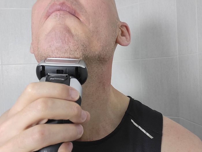 Jason Jones shaving with Braun Series 8 shaver 