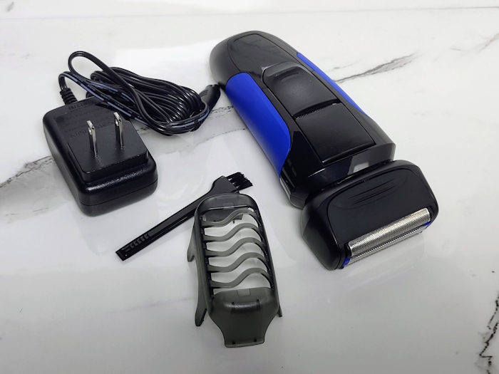 Remington F4 Shaver unboxed with all components