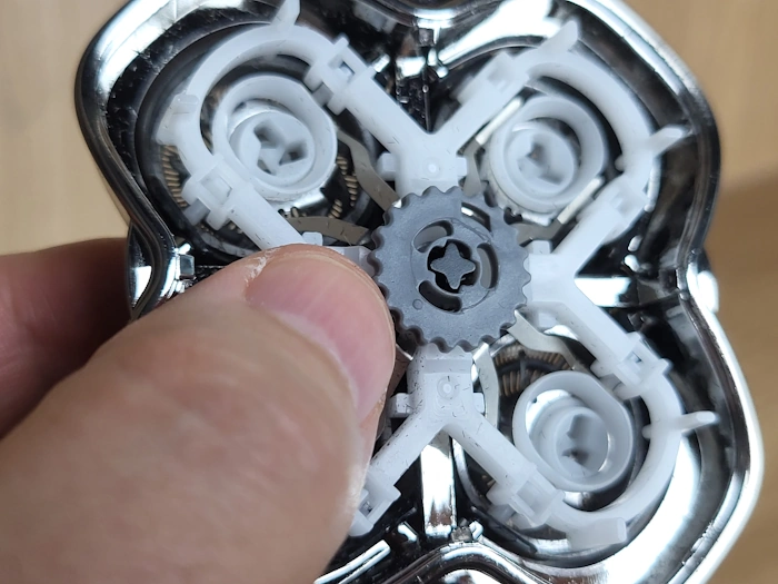 Pitbull Silver Pro SX5 cog inside the head section