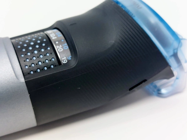 black textured grip on the top section of the Philips Norelco Series 7000 Beard Trimmer