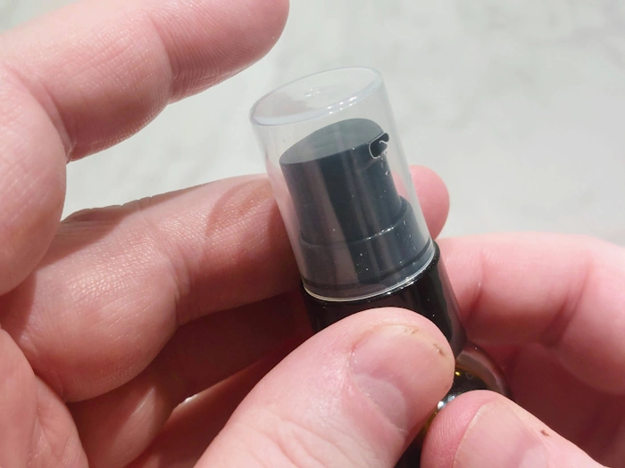 close up of the Every Man Jack Aged Bourbon Beard Oil top cap close up of the Every Man Jack Aged Bourbon Beard Oil top cap