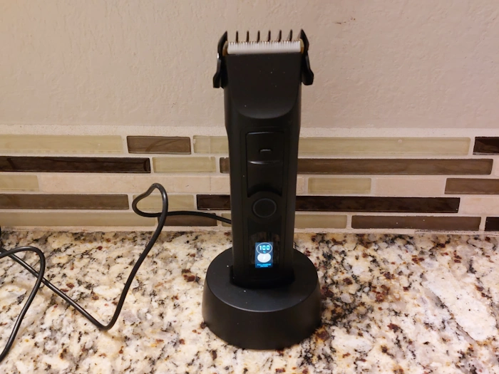 Brio BeardScape V2 trimmer on charge