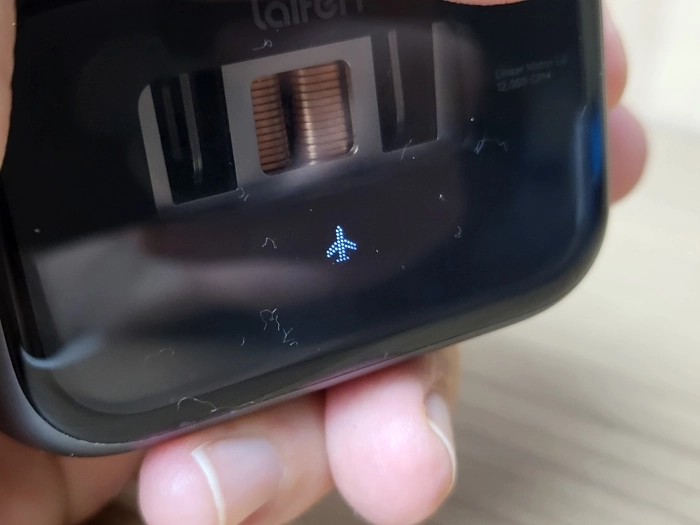 close up Laifen P3 Pro2 airplane LED light with the travel lock activated