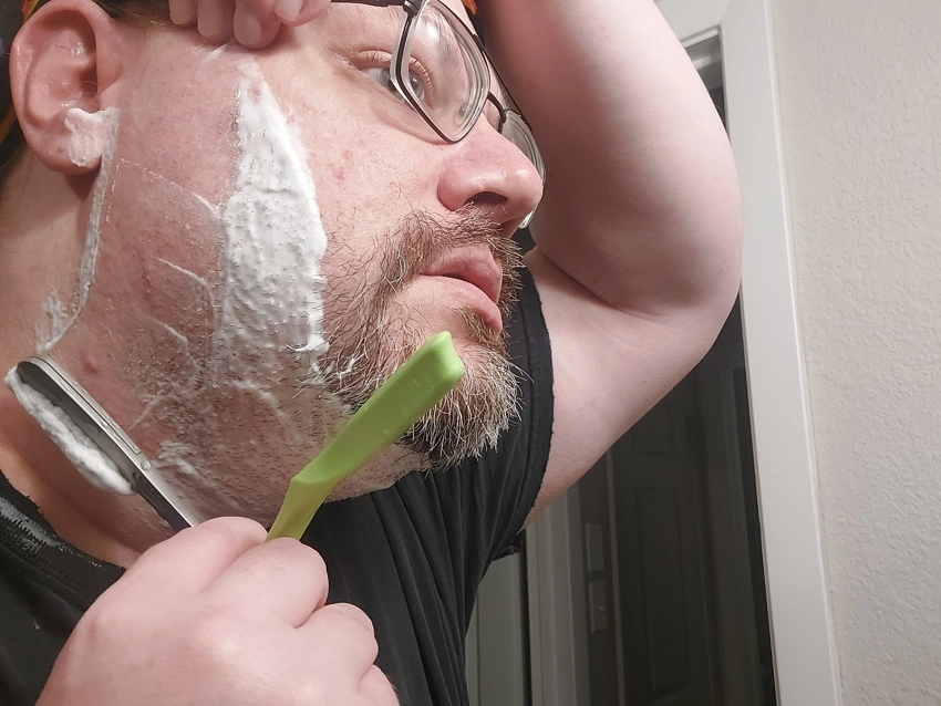 Robert shaving with Feather SS Club Shavette